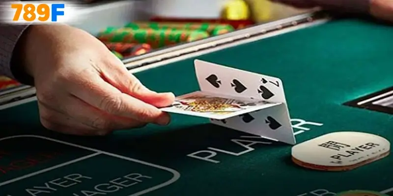 Công thức tính xác suất xóc đĩa – Bí mật từ những con số 1 Giới thiệu đôi nét về Baccarat