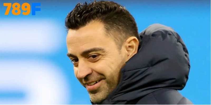 Bí ẩn phía sau nụ cười của Xavi: phải chăng ông đã được MU liên hệ trong bí mật? Bí ẩn phía sau nụ cười của Xavi: phải chăng ông đã được MU liên hệ trong bí mật?