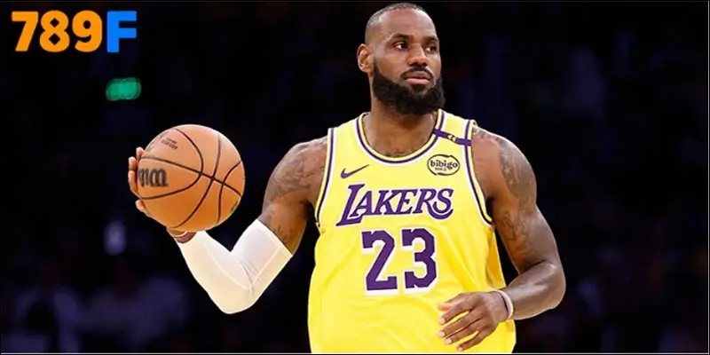 Con trai Thiago Silva gây sốt khi làm ballboy ở Chelsea 2 Người hâm mộ lẫn giới chuyên môn đều mong chờ LeBron James lập kỉ lục
