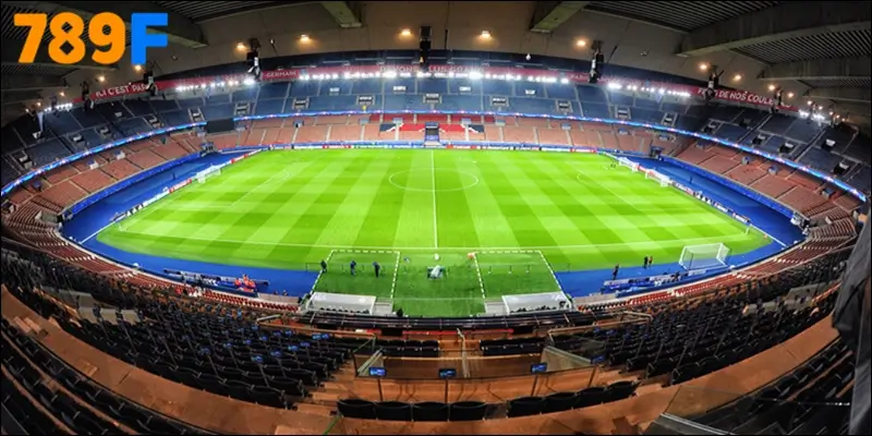 Bảng xếp hạng Ngoại hạng Anh – Hành trình mùa giải 2024/25 2 Sân vận động Parc des Princes với sức chứa hơn 48.000 chỗ ngồi