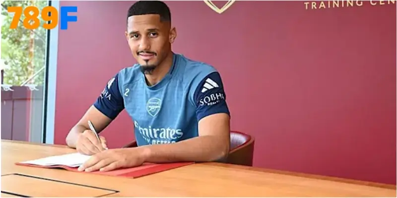 Saliba chính thức ký hợp đồng dài hạn với Arsenal, khẳng định tương lai tại Emirates Saliba chính thức ký hợp đồng dài hạn với Arsenal, khẳng định tương lai tại Emirates